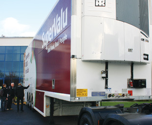 This innovative multi-temperature double-deck trailer won Musgrave Retail Partners Ireland Thermo King’s “Energy Efficiency Leader Award”.