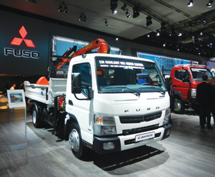 The DUONIC dual-clutch transmission is one of the most outstanding technical features of the Fuso Canter, which is currently the only truck in the world with this technology.