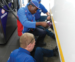 Martin Dammann from Hellberg Transport Management supervises the refuelling at Engen Umfula One-Stop in Hartebeespoort.