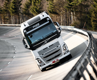 Volvo’s I-Shift Dual Clutch gearbox brings a further advance in automated transmission technology to heavy trucks.
