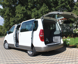 Easy access and more than 800 litres of cargo space.